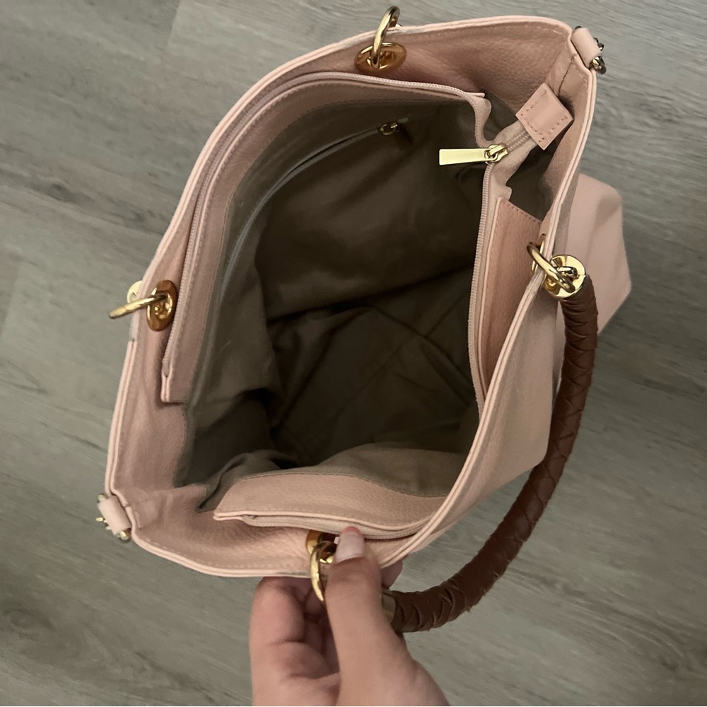 Cream leather purse